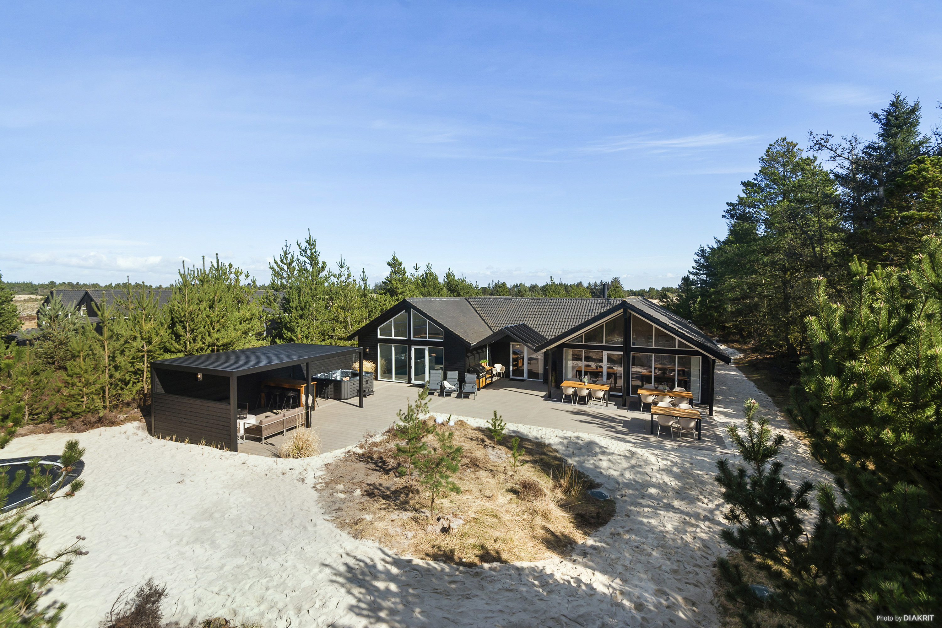 Østkrogen 6 (indkørsel via Gl. Mælkevej)